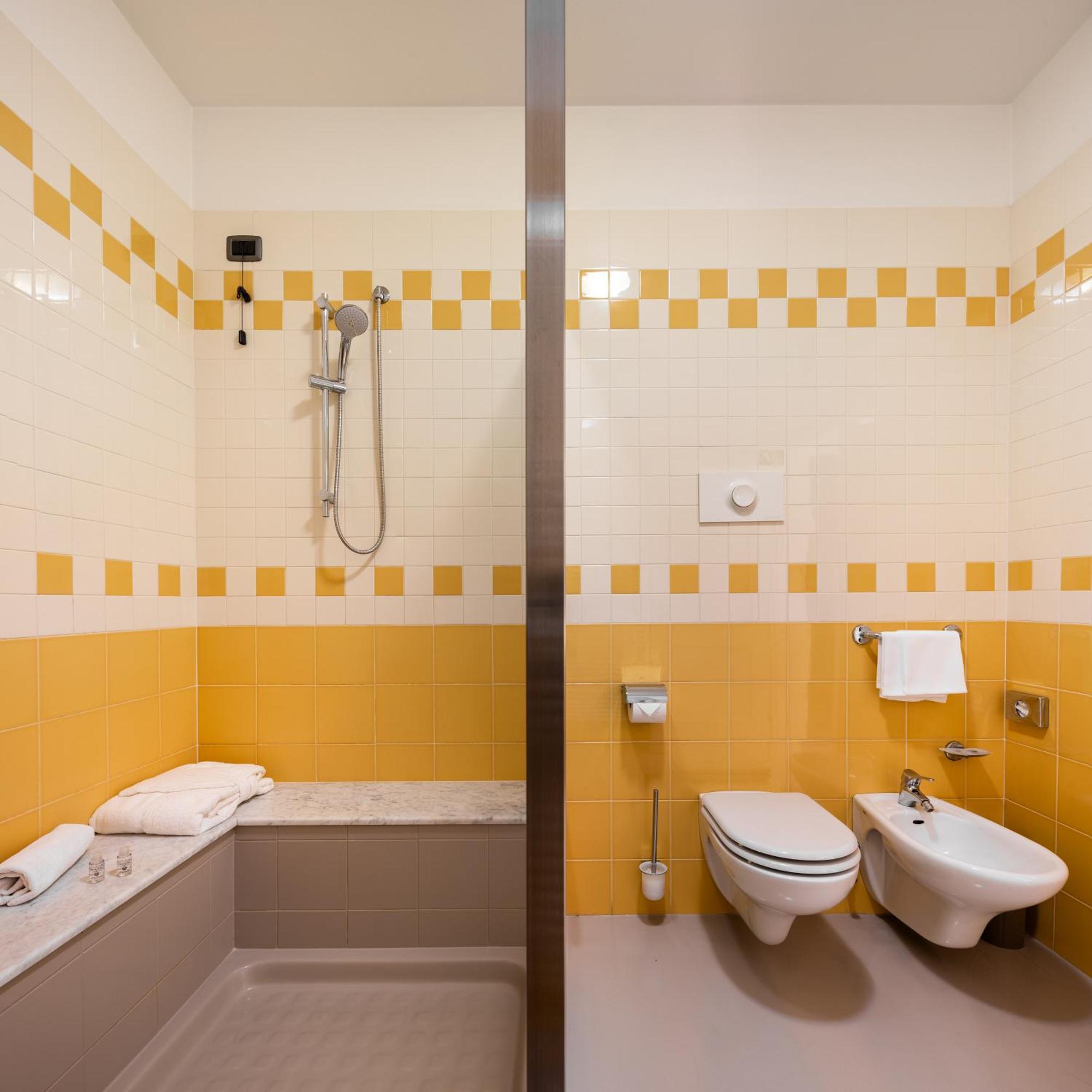 Montodine Hotel Motel Sporting المظهر الخارجي الصورة