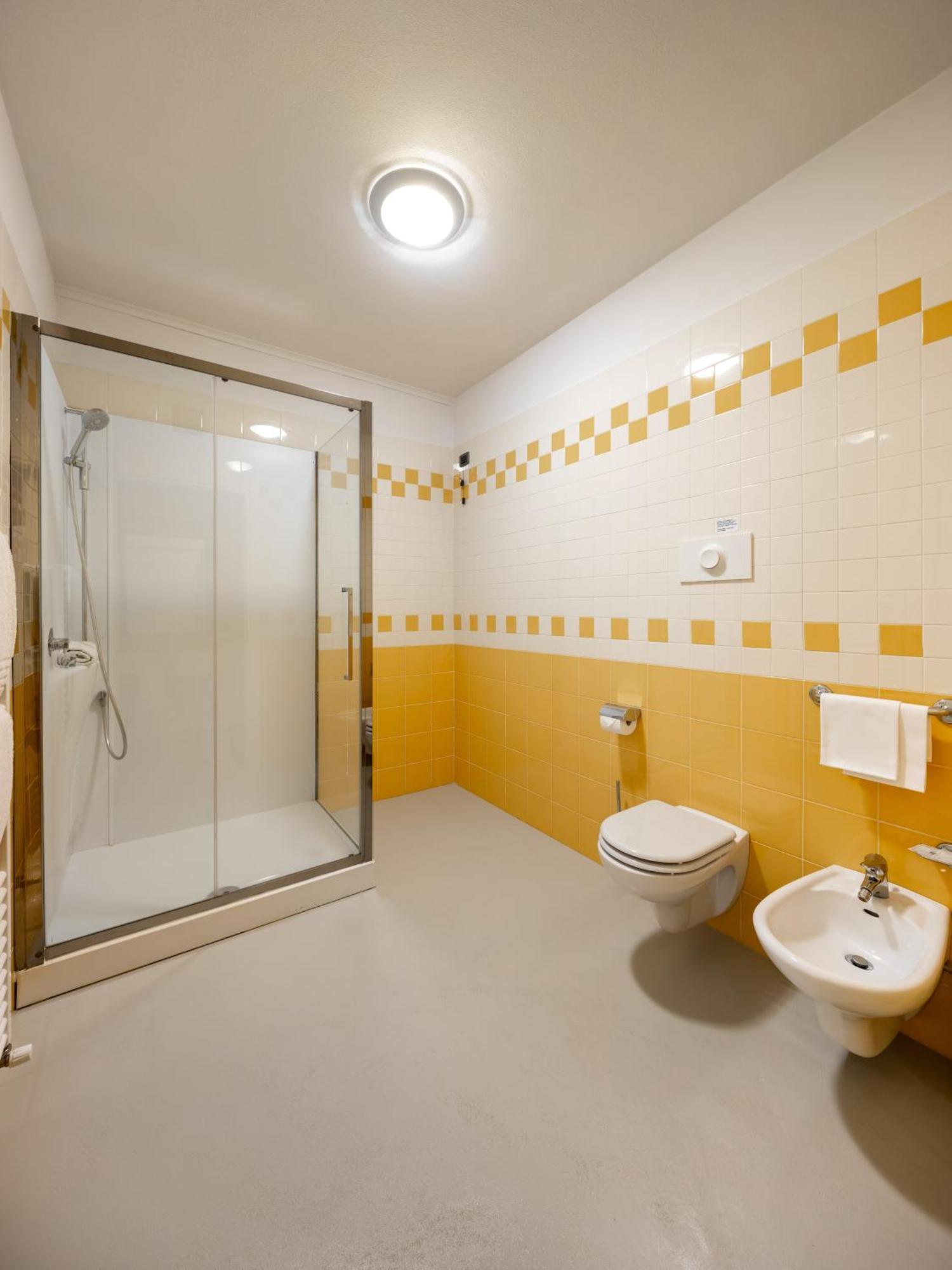 Montodine Hotel Motel Sporting المظهر الخارجي الصورة